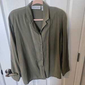 Vintage real Silk Exchange Olive Green Button-Up Shirt